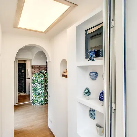 Posea Collection Ponente